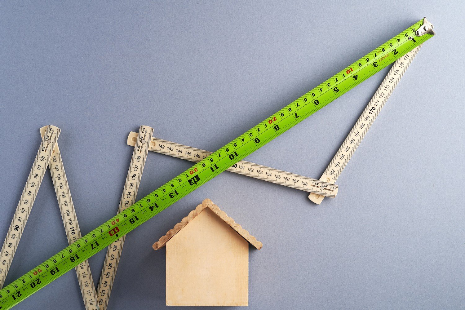 樓梯升降椅安裝前要測量樓梯寬度與陡度